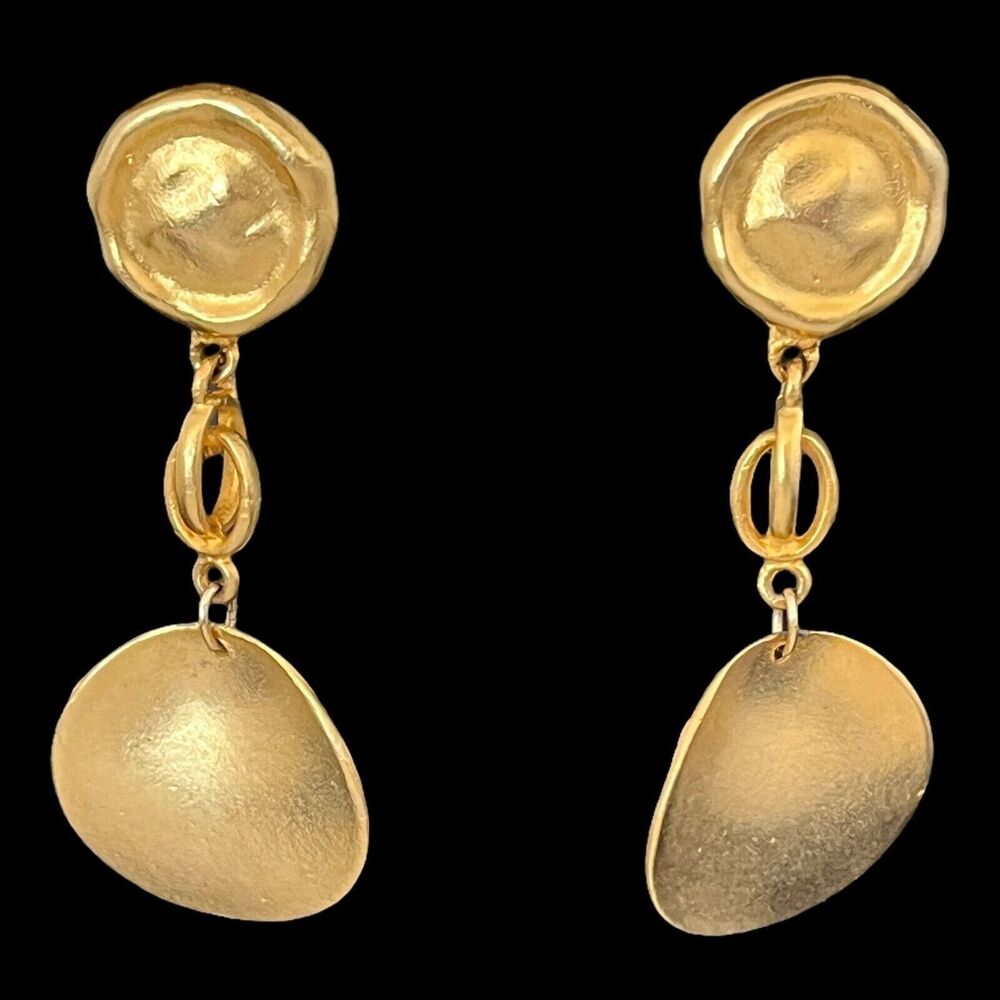 Vintage 1980s Matte Gold Tone Earrings Hammered Drop Dangle Pierced - 3G